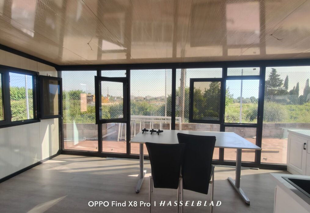 Módulo M37 + 14m2 pergola, acabado piedra